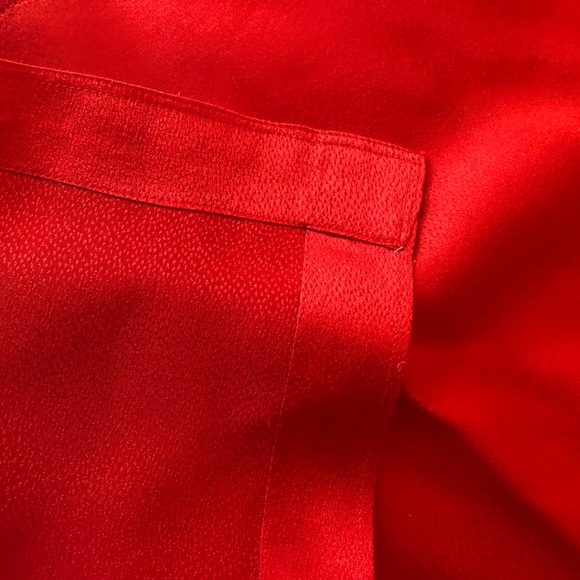Red silk sarong scarf 40βx84β - Picture 3 of 4